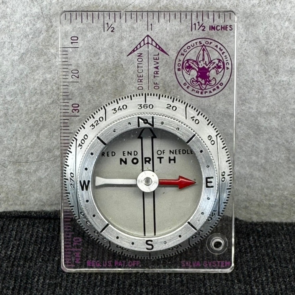 Vtg Boy Scouts of America BSA Compass MINT Condition Hiking Navigation